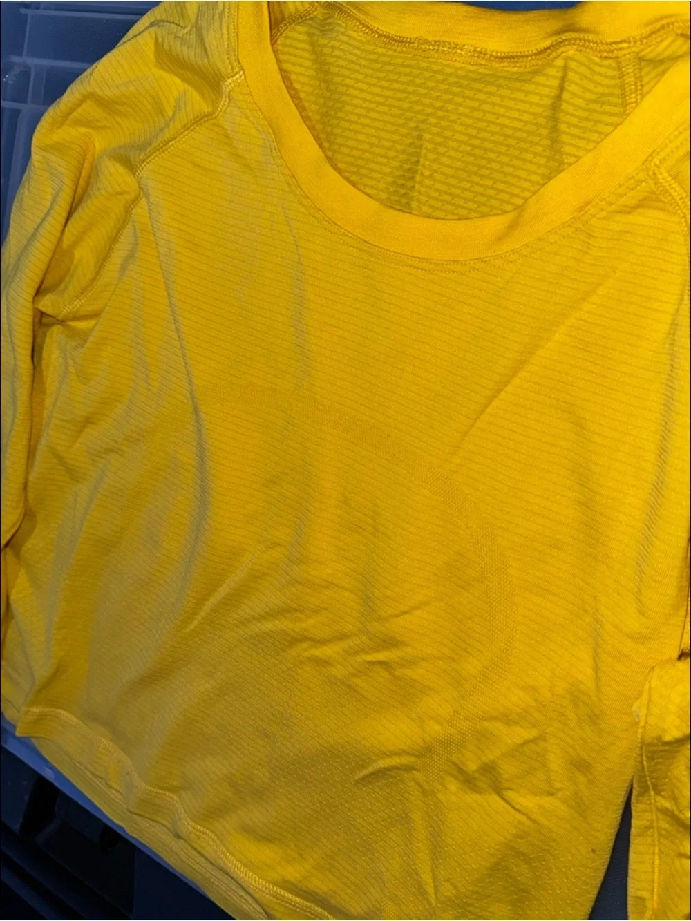 Lululemon Swiftly Tech 2.0 in Utility Yellow, size 6 altered to be more cropped